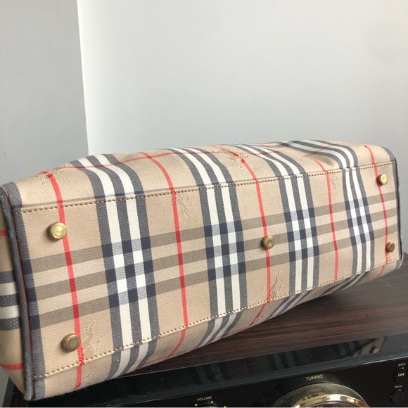 Vintage Classic Large Burberry Tote - Picture 6 of 16